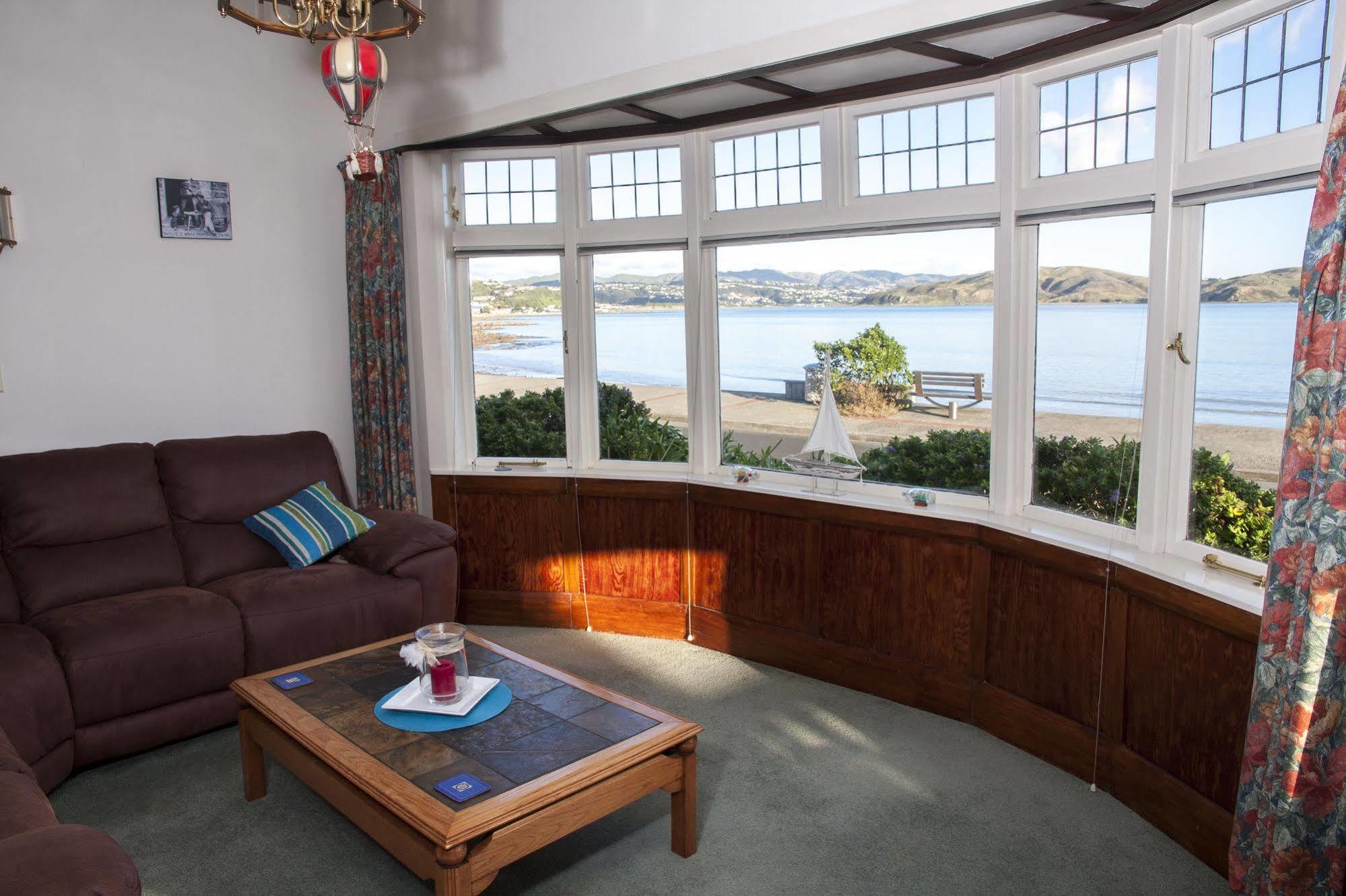 Moana Lodge Plimmerton Exterior photo