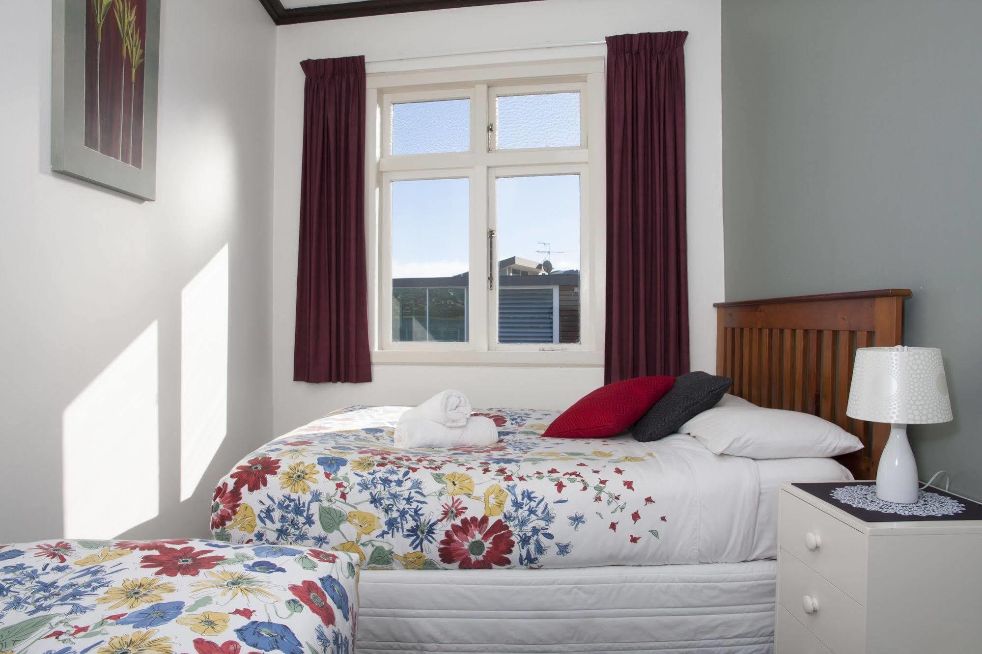 Moana Lodge Plimmerton Exterior photo